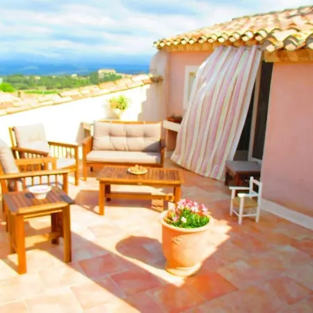 Superbe Maison De Village Et Sa Terrasse Panoramique Prázdninový dům Oupia