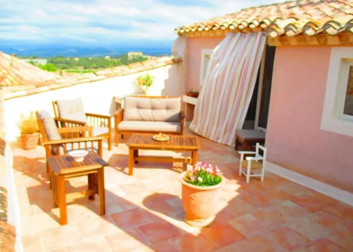 Superbe Maison De Village Et Sa Terrasse Panoramique Feriehus Oupia